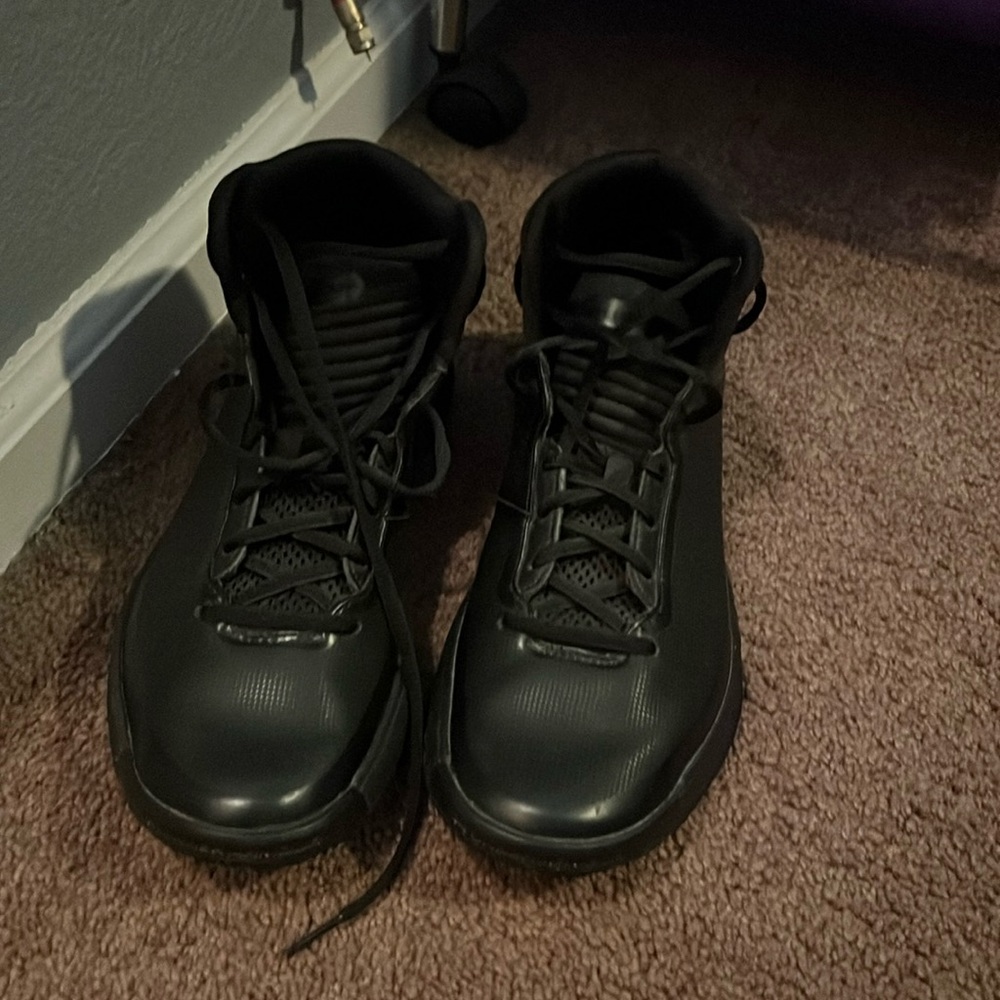 Womens basketball shoes